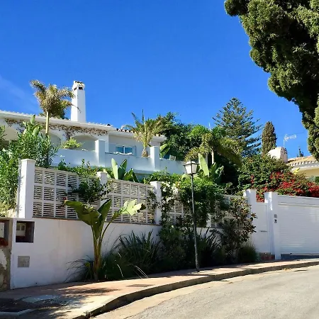 Oasis Sea View 3 Bed Private Heated Pool - By Solrentspain Villa