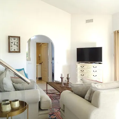 Oasis Sea View 3 Bed Private Heated Pool - By Solrentspain Villa