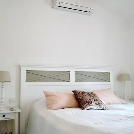 Oasis Sea View 3 Bed Private Heated Pool - By Solrentspain